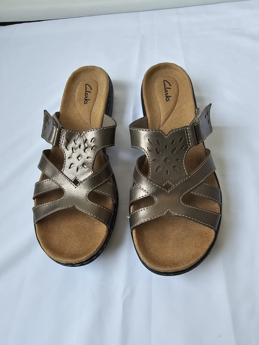 Clarks Women's Metallic Bronze Leather Sandals Size 11